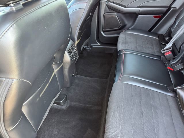 Certified 2022 Ford Escape SEL w/ SEL Stealth AWD Package image 17