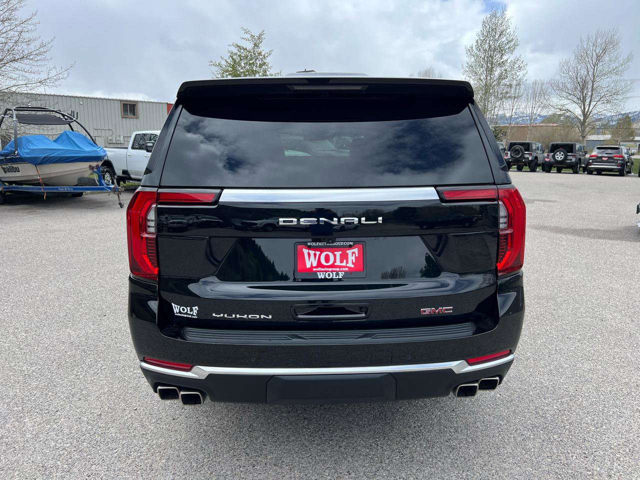 Used 2025 GMC Yukon XL Denali AWD/4WD image 4