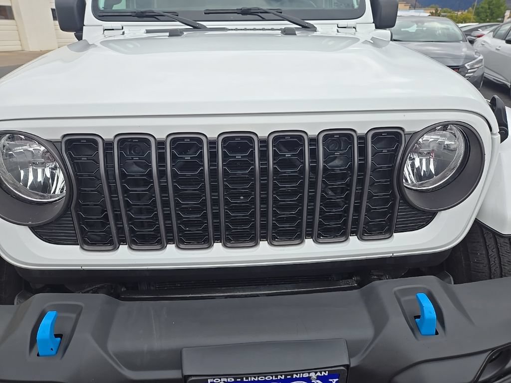 Used 2024 Jeep Wrangler Unlimited AWD/4WD image 31