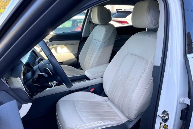 Certified 2024 Audi Q8 e-tron Premium Plus AWD/4WD image 25