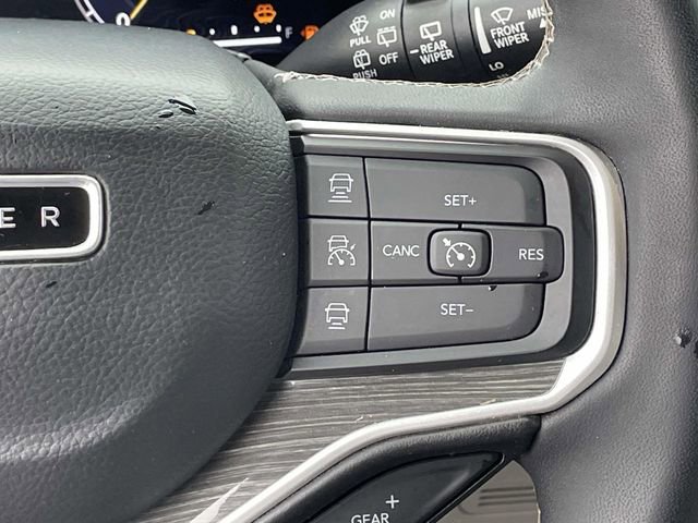 Used 2022 Jeep Wagoneer Series III w/ Rear Seat Video Group 1 image 19