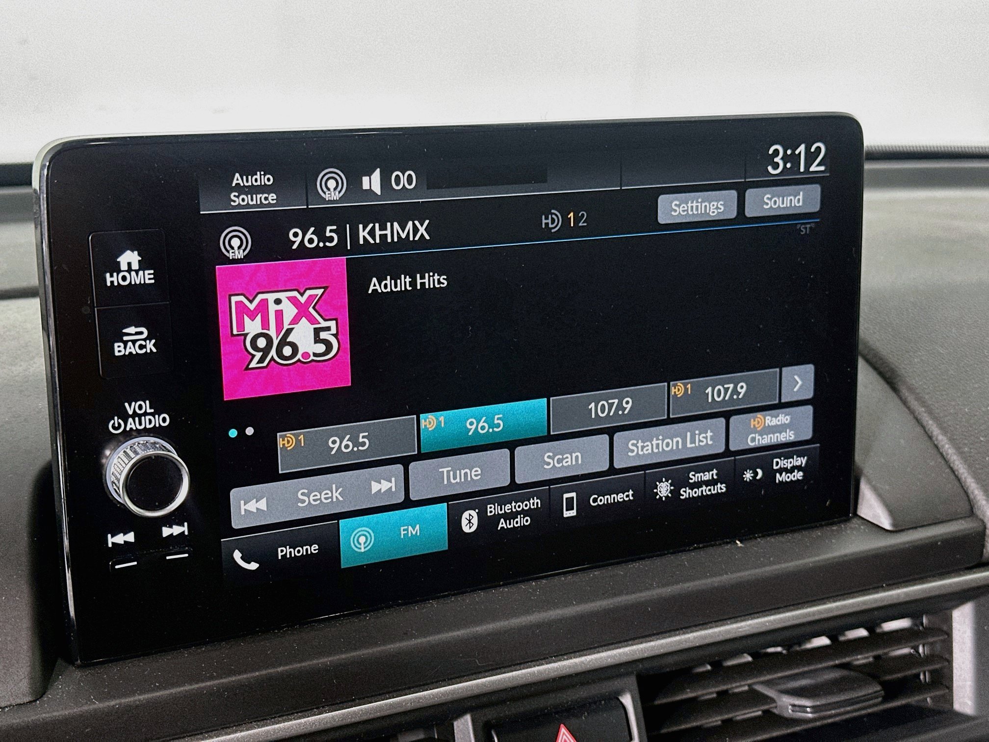Used 2025 Honda Pilot EX-L image 21