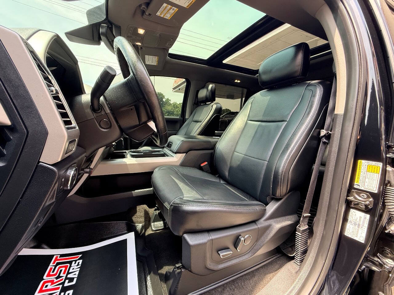 Used 2017 Ford F250 Lariat w/ Lariat Ultimate Package AWD/4WD image 23