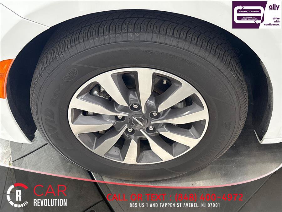 Used 2024 Chrysler Pacifica Limited FWD image 84