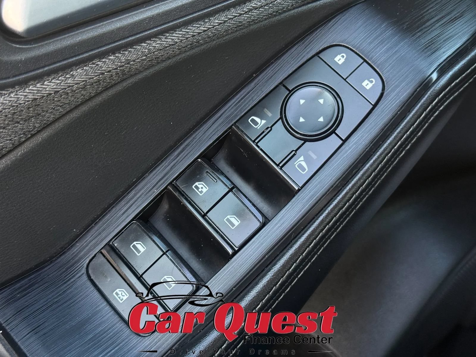 Used 2021 Nissan Rogue SV AWD/4WD image 29