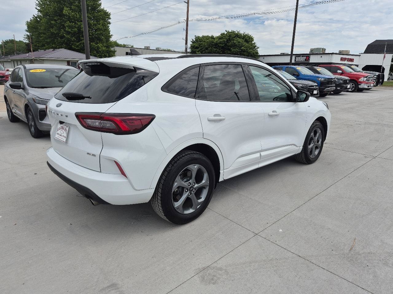 Used 2023 Ford Escape ST-Line AWD/4WD image 8