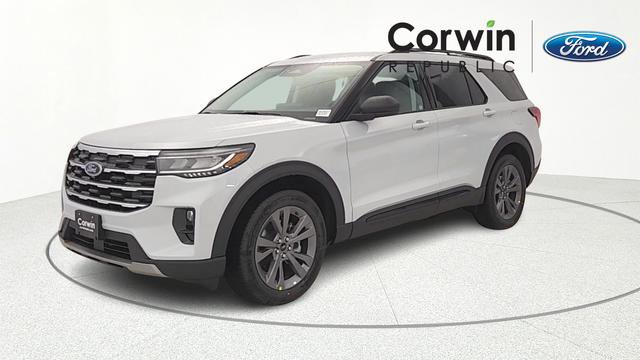New 2026 Ford Explorer Active w/ Active Comfort Package image 3