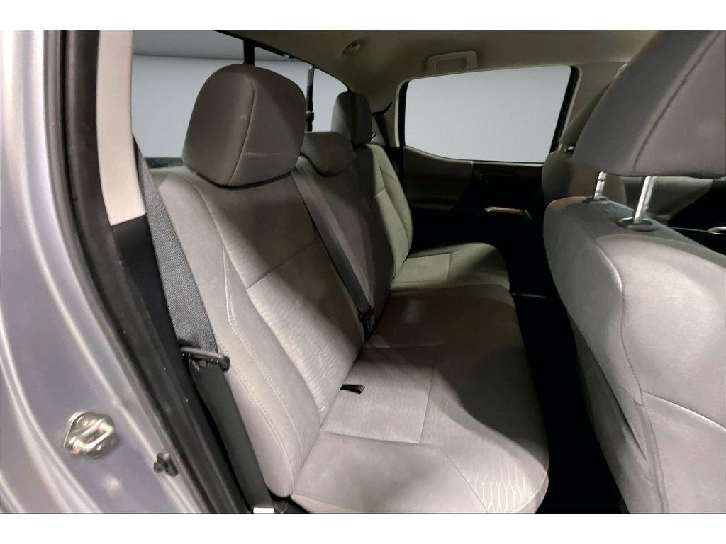 Used 2017 Toyota Tacoma SR5 w/ Tow Package image 28