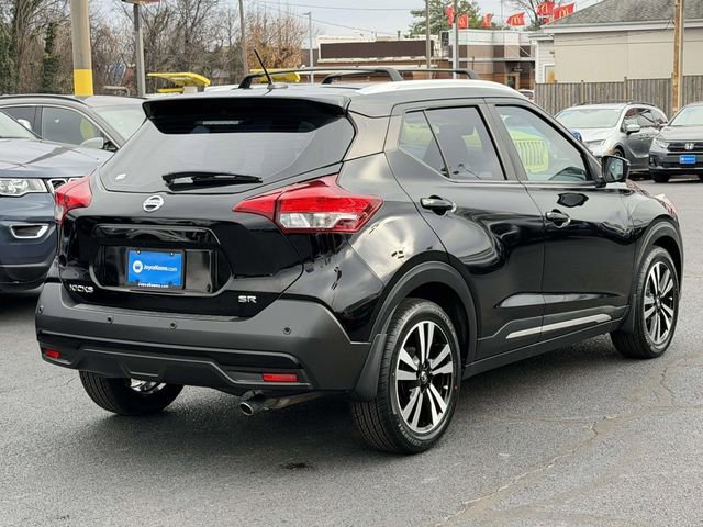 Used 2020 Nissan Kicks SR w/ Exterior Package image 2