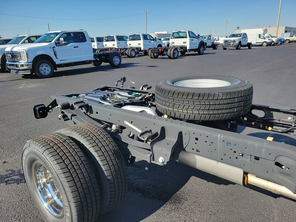 New 2025 Ford F350 XL w/ XL Chrome Package image 7