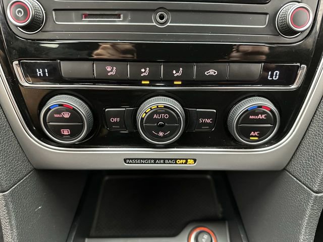 Used 2016 Volkswagen Passat 1.8T S image 18