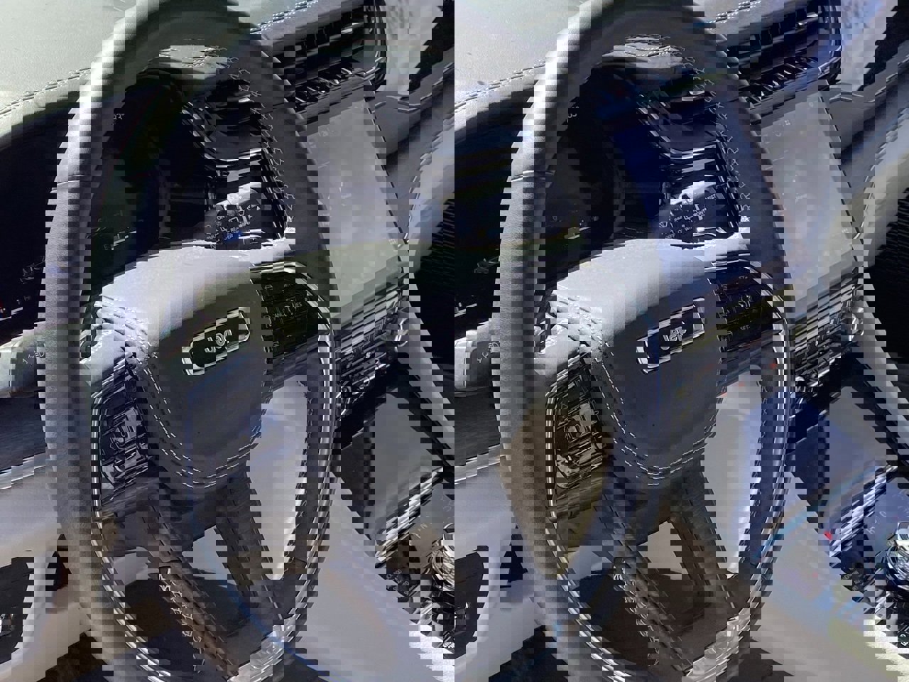 Used 2022 Jeep Grand Cherokee L Overland w/ Luxury Tech Group IV image 9