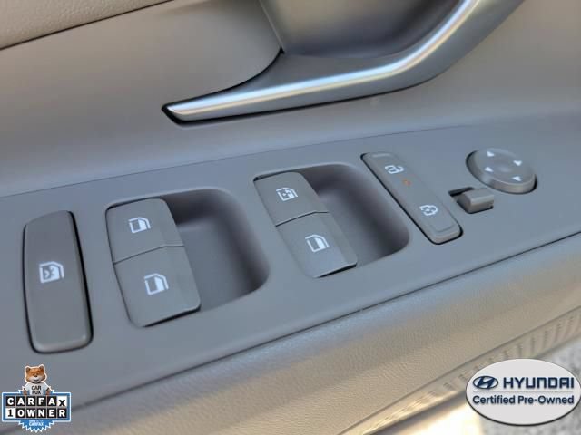 Used 2025 Hyundai Elantra SEL FWD image 14