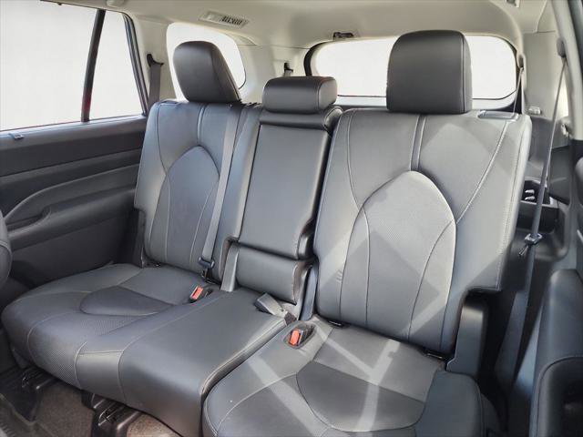 Certified 2024 Toyota Grand Highlander Limited AWD/4WD image 13