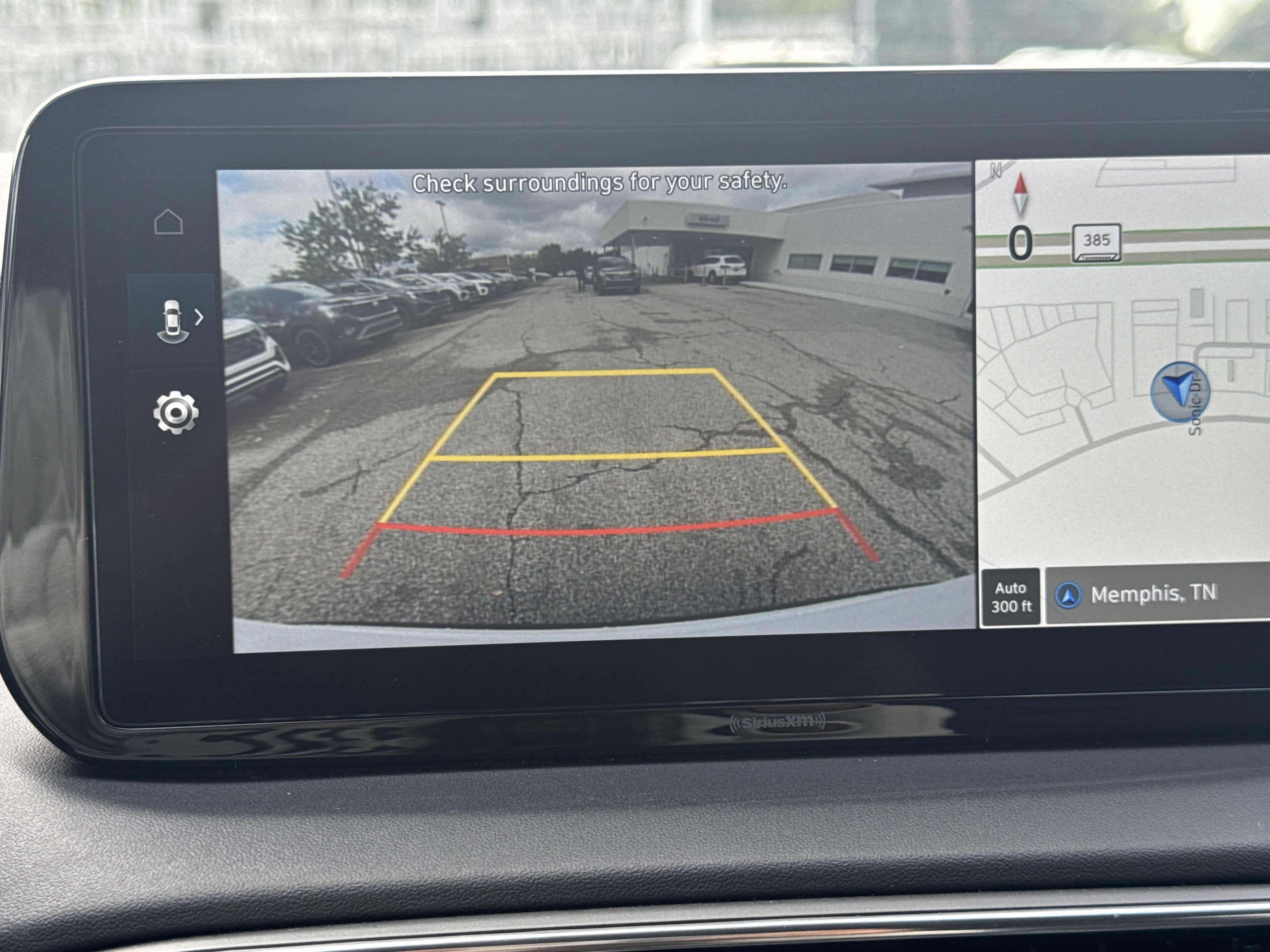 Used 2023 Hyundai Santa Fe SEL image 13