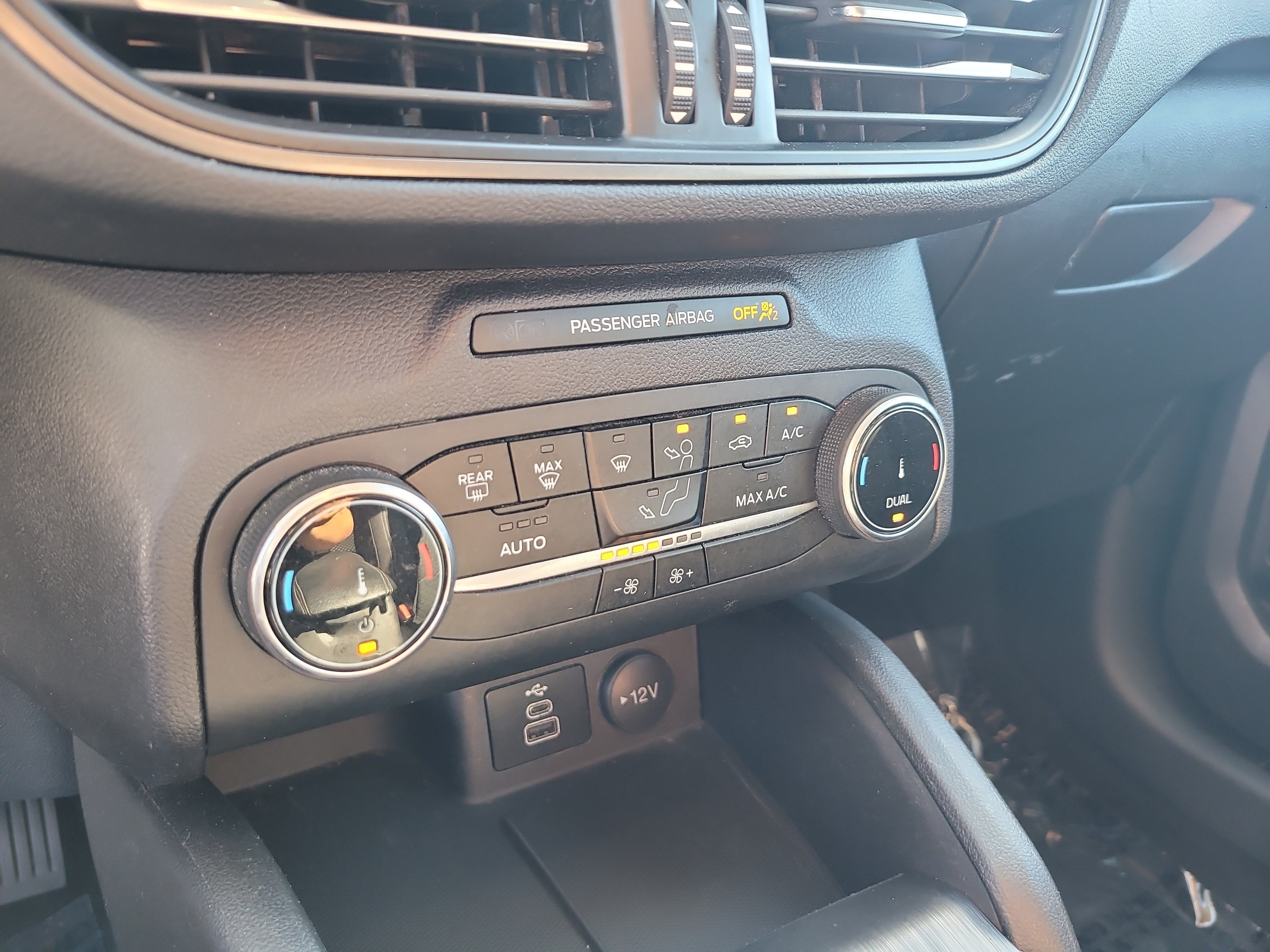 Used 2024 Ford Escape Active FWD image 23