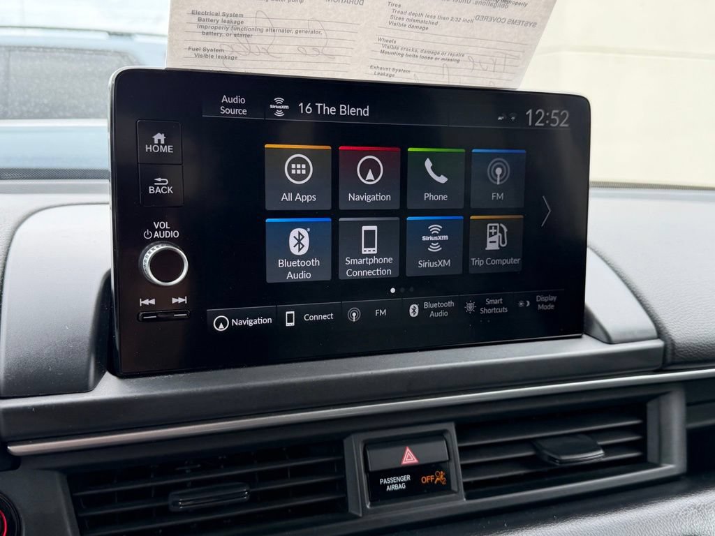 Certified 2023 Honda Pilot Touring image 4