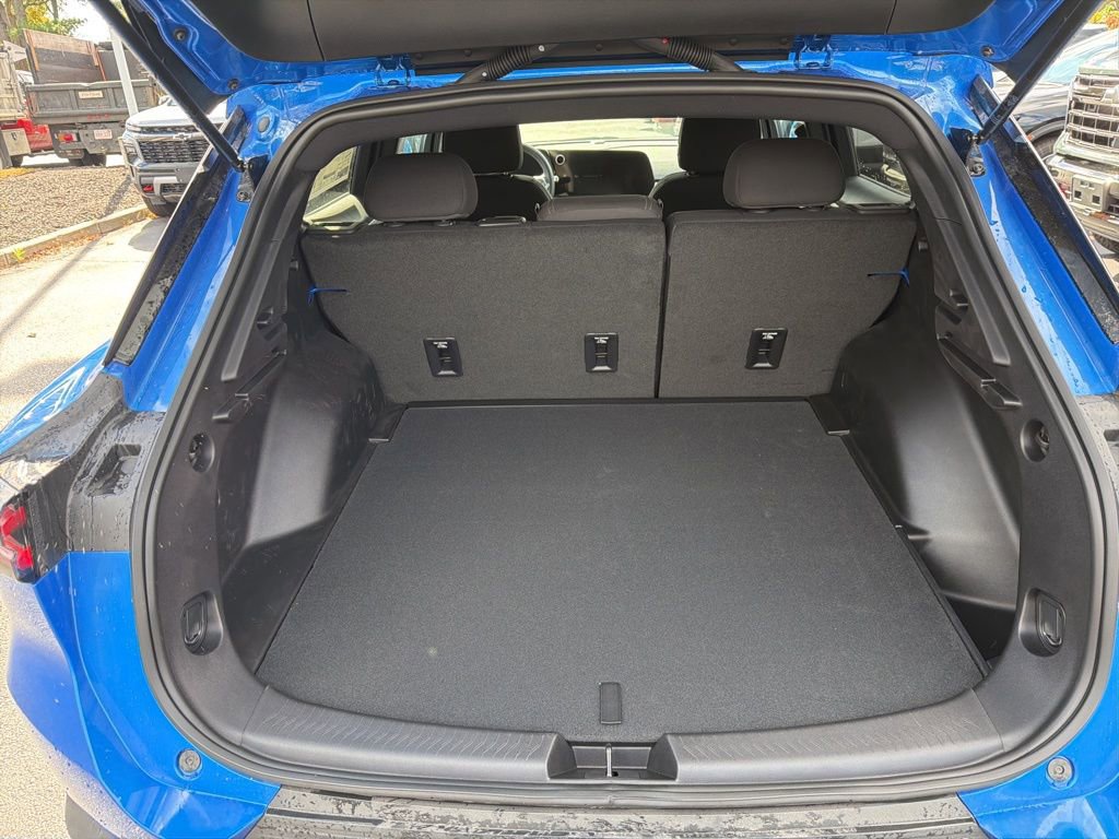 New 2026 Chevrolet Equinox EV LT image 33