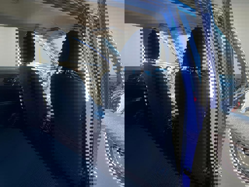 Used 2022 Nissan Rogue Sport S image 29