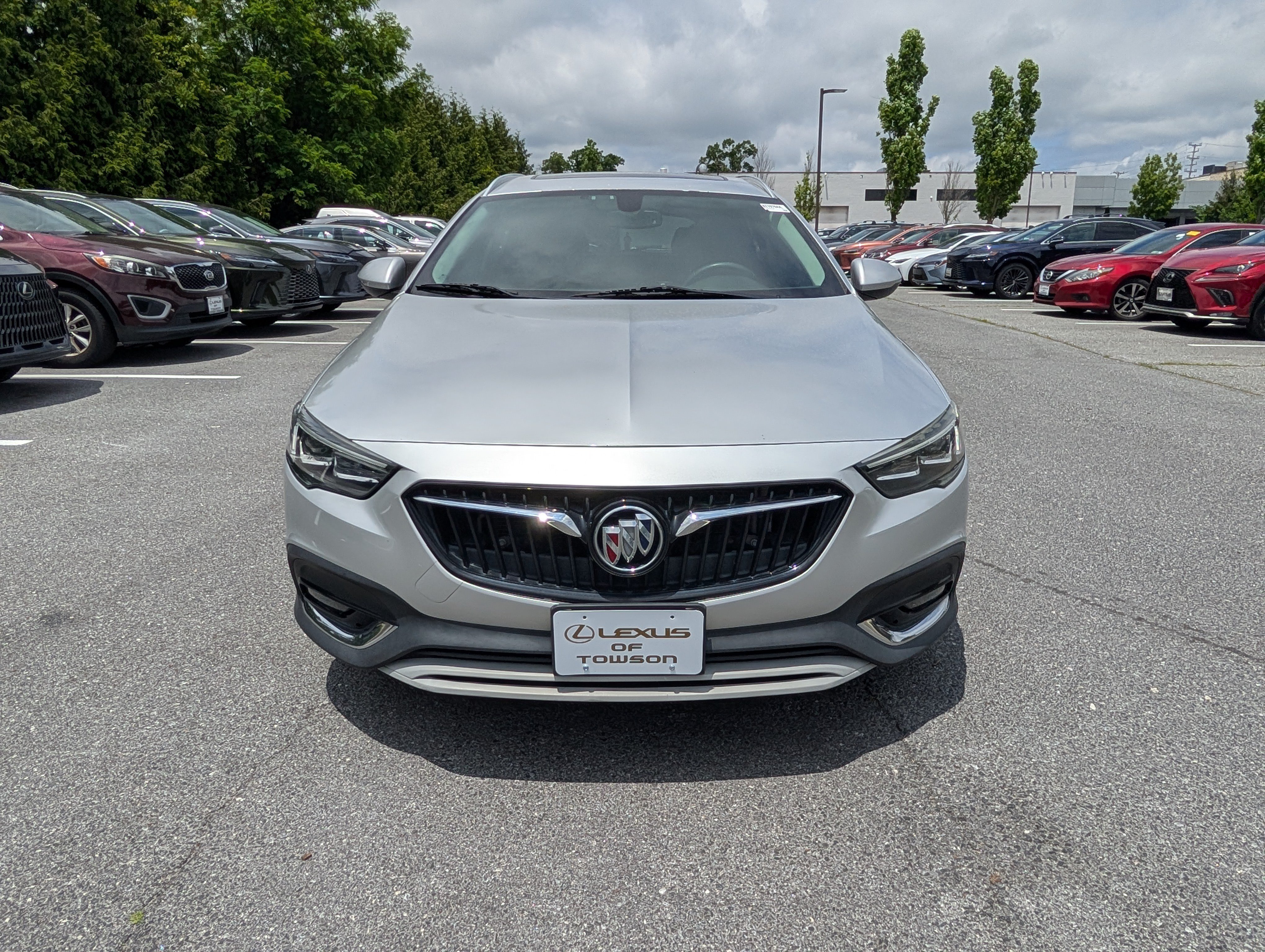 Used 2018 Buick Regal Essence w/ Driver Confidence Package #1 AWD/4WD image 7