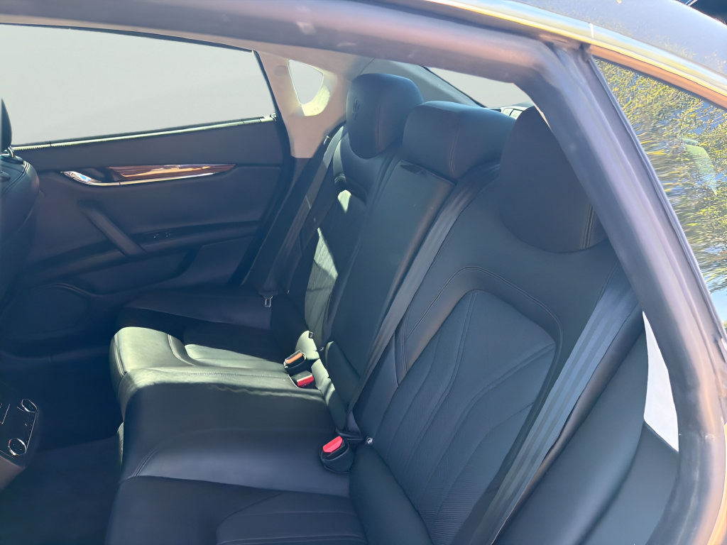 Used 2016 Maserati Quattroporte GTS RWD image 29