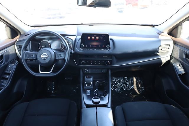 Used 2023 Nissan Rogue S image 14