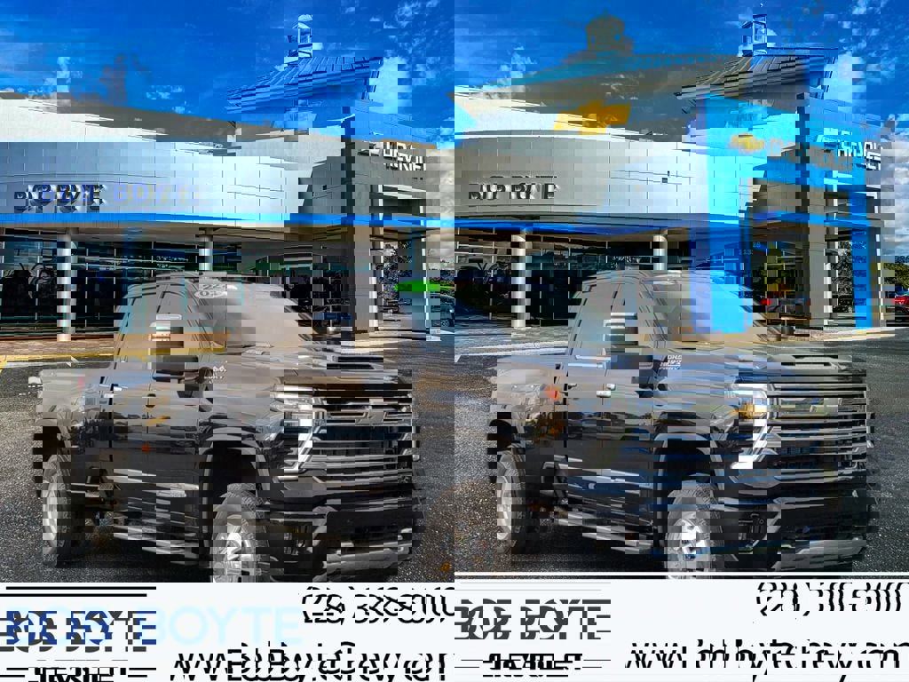 Used 2024 Chevrolet Silverado 3500 High Country w/ High Country Premium Package image 1