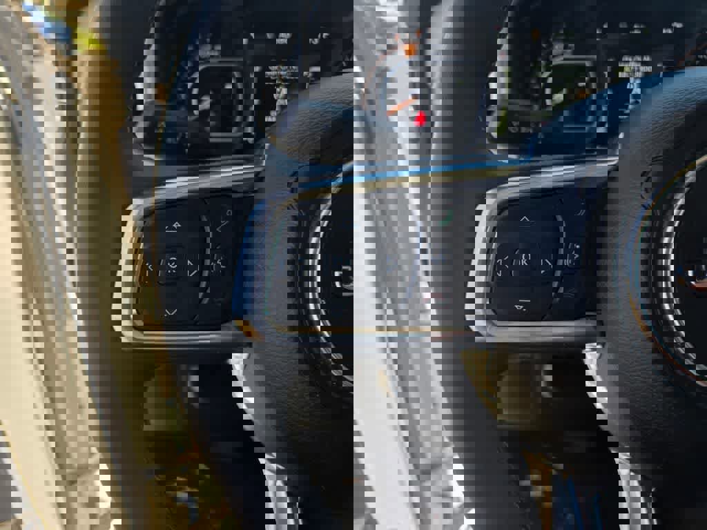 Used 2025 Jeep Wrangler Sahara image 21