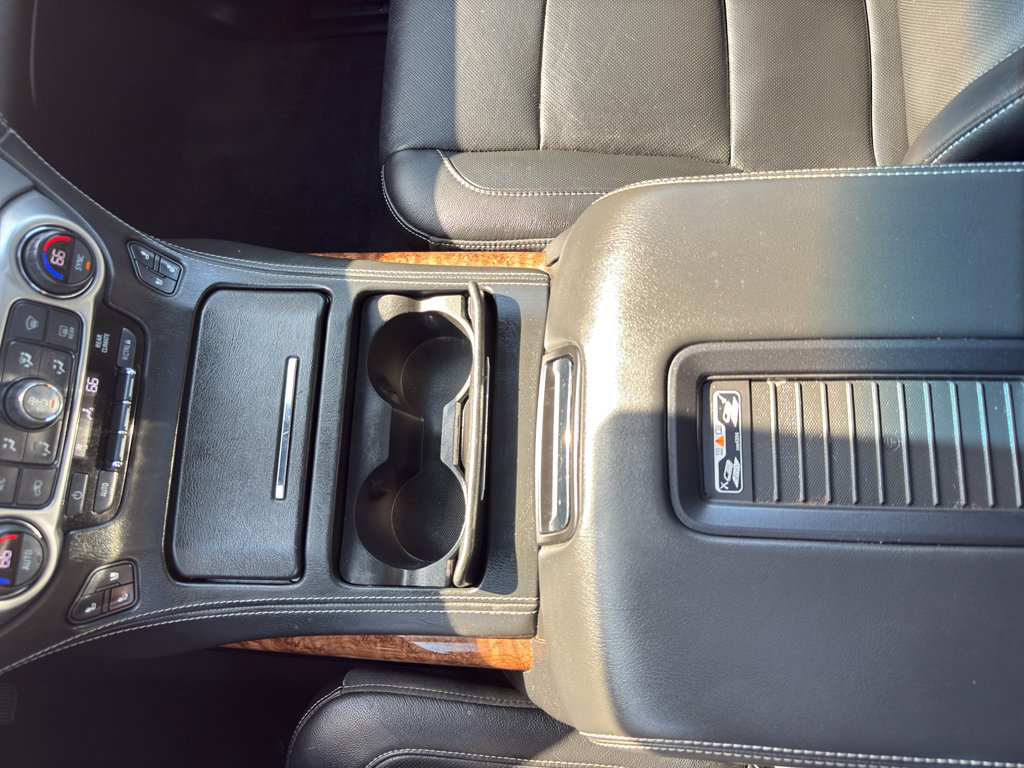 Used 2019 Chevrolet Suburban Premier image 22