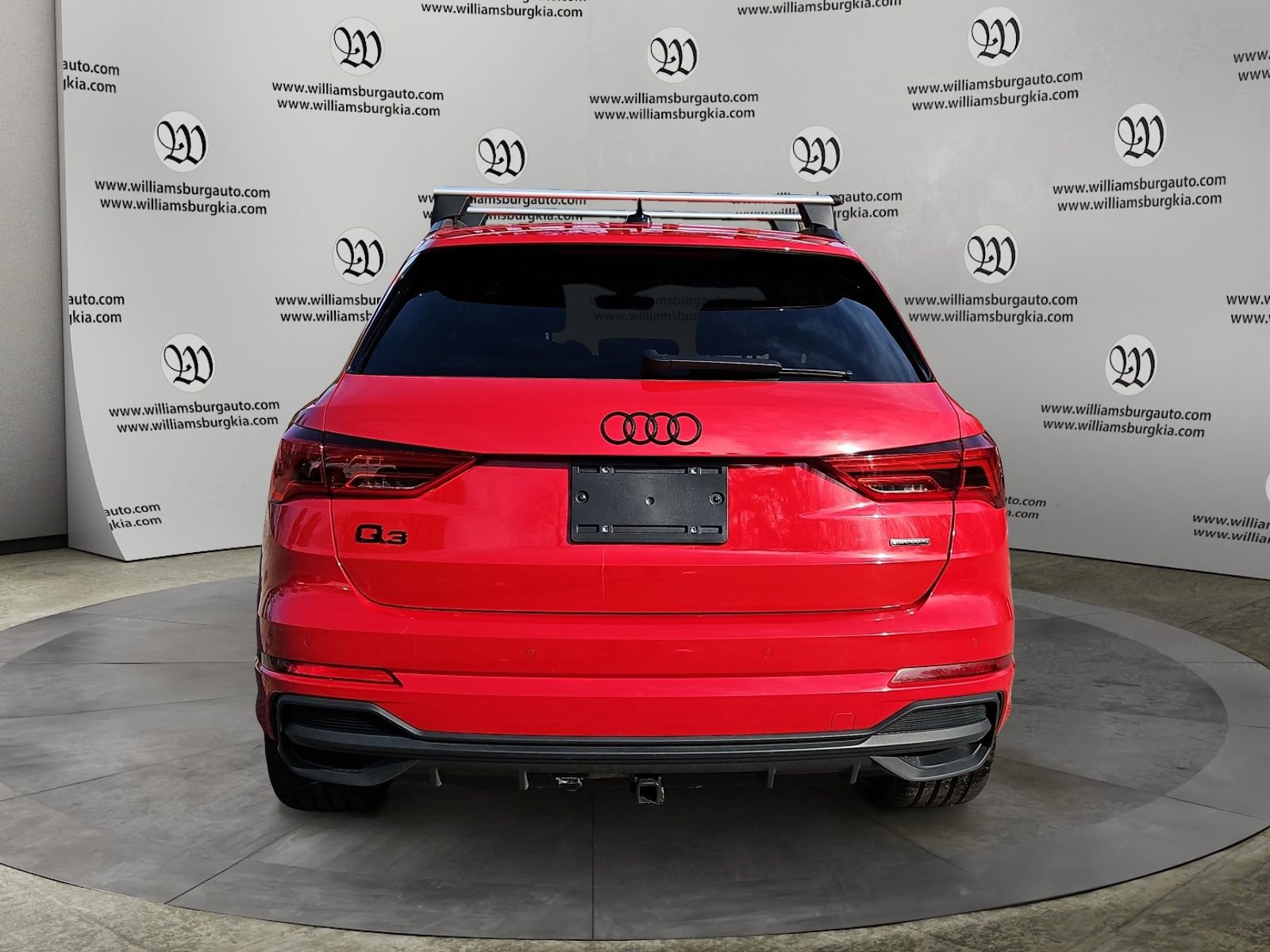 Used 2024 Audi Q3 2.0T Premium Plus image 4