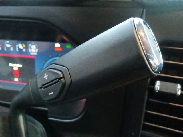 New 2026 Ford F250 Lariat w/ Black Appearance Package image 25