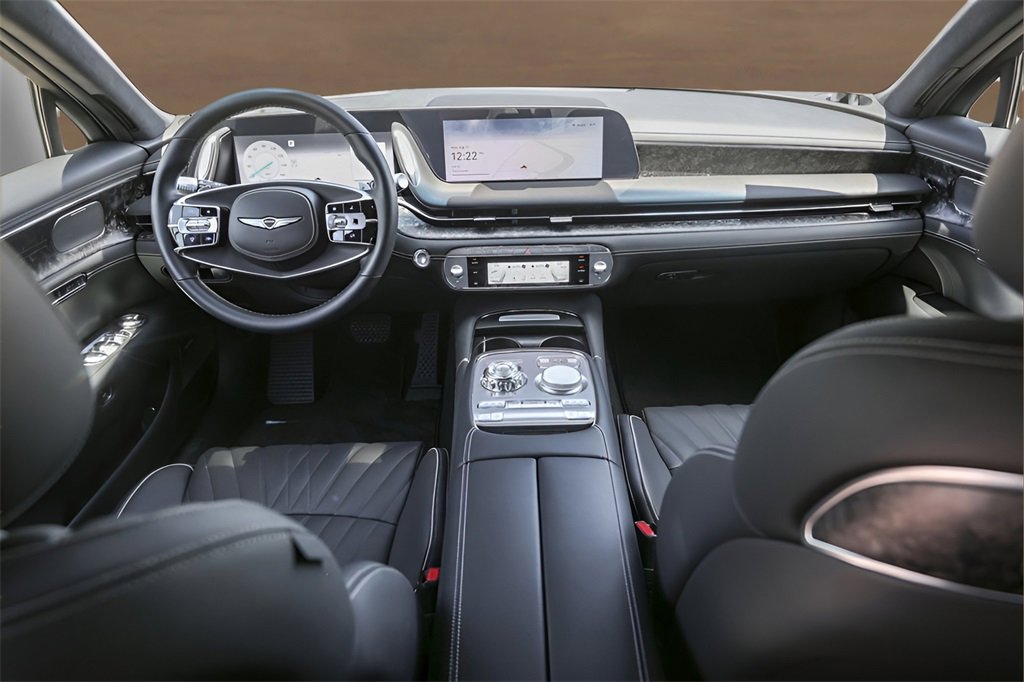 Used 2025 Genesis G90 3.5T image 29
