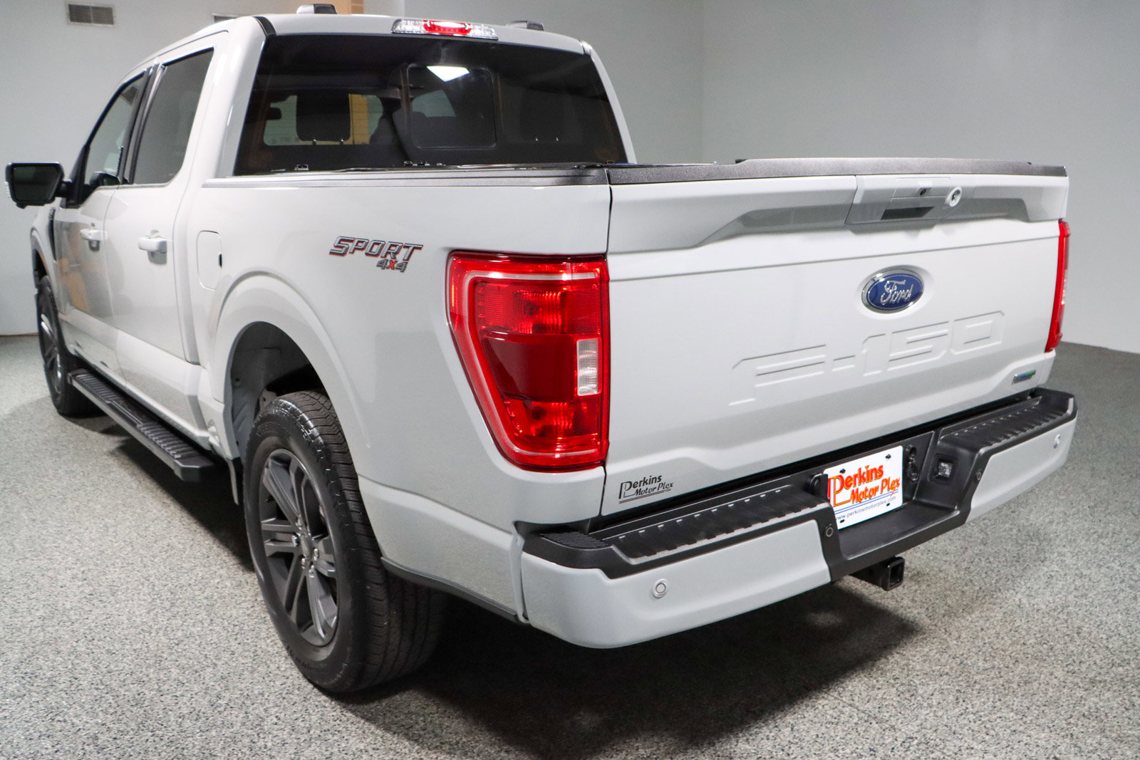 Used 2023 Ford F150 XLT w/ Equipment Group 302A High image 9