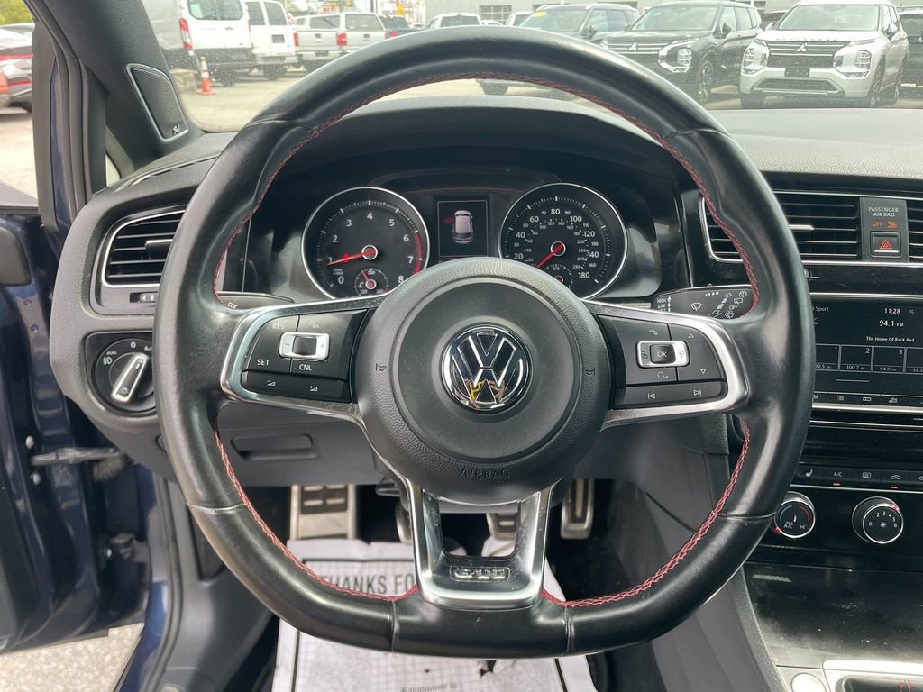Used 2016 Volkswagen GTI SE FWD image 15