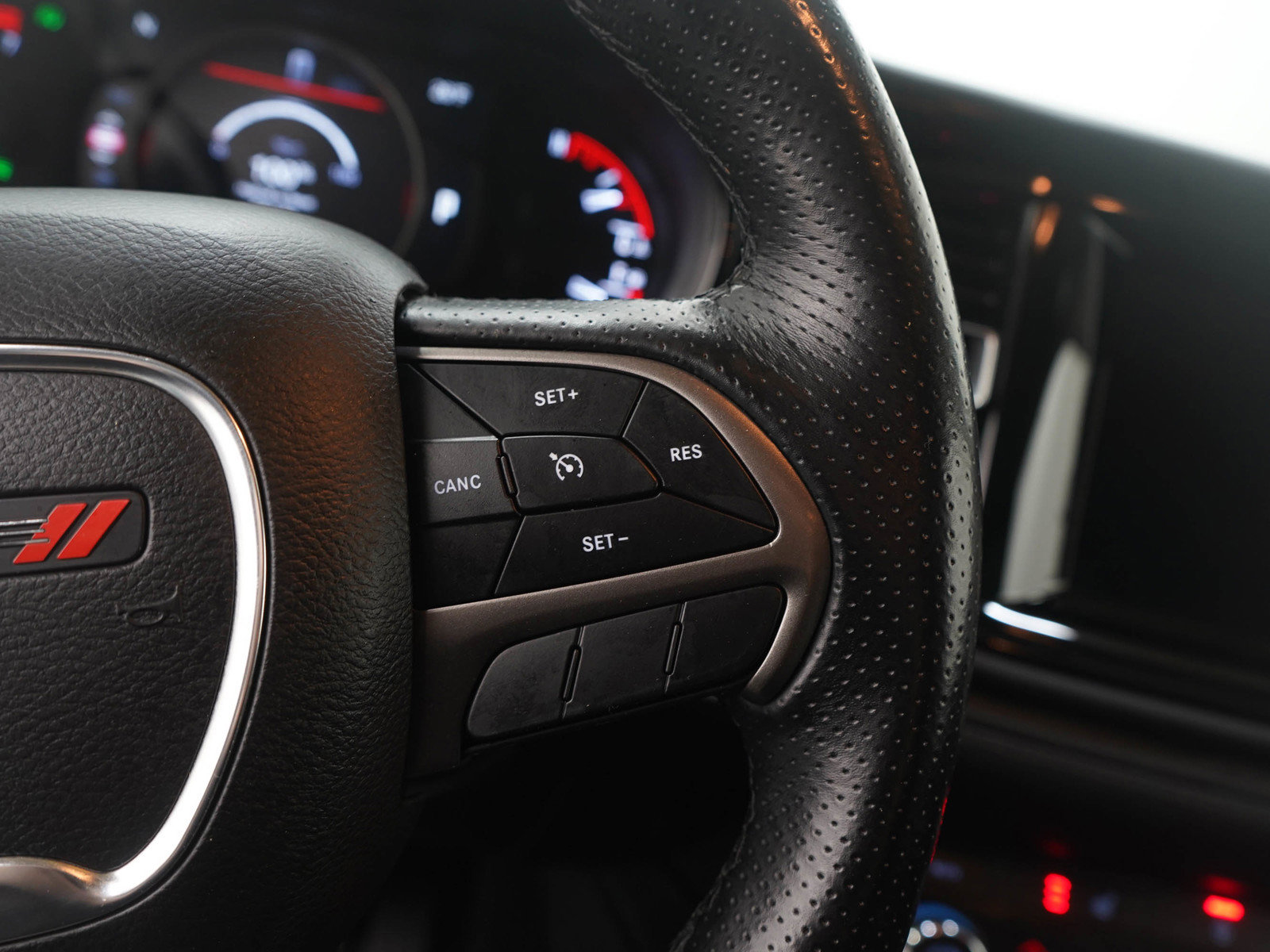 Used 2021 Dodge Durango SXT image 29