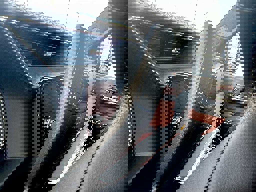 New 2025 GMC Sierra 3500 Denali Ultimate image 14