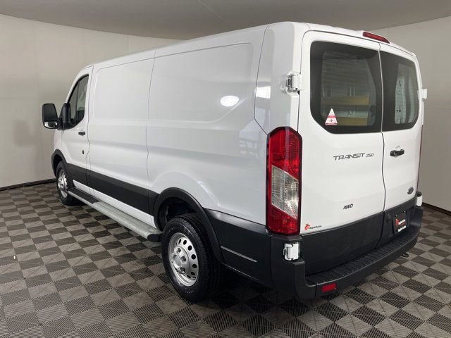 Used 2024 Ford Transit 250 Low Roof AWD w/ Exterior Upgrade Package image 4