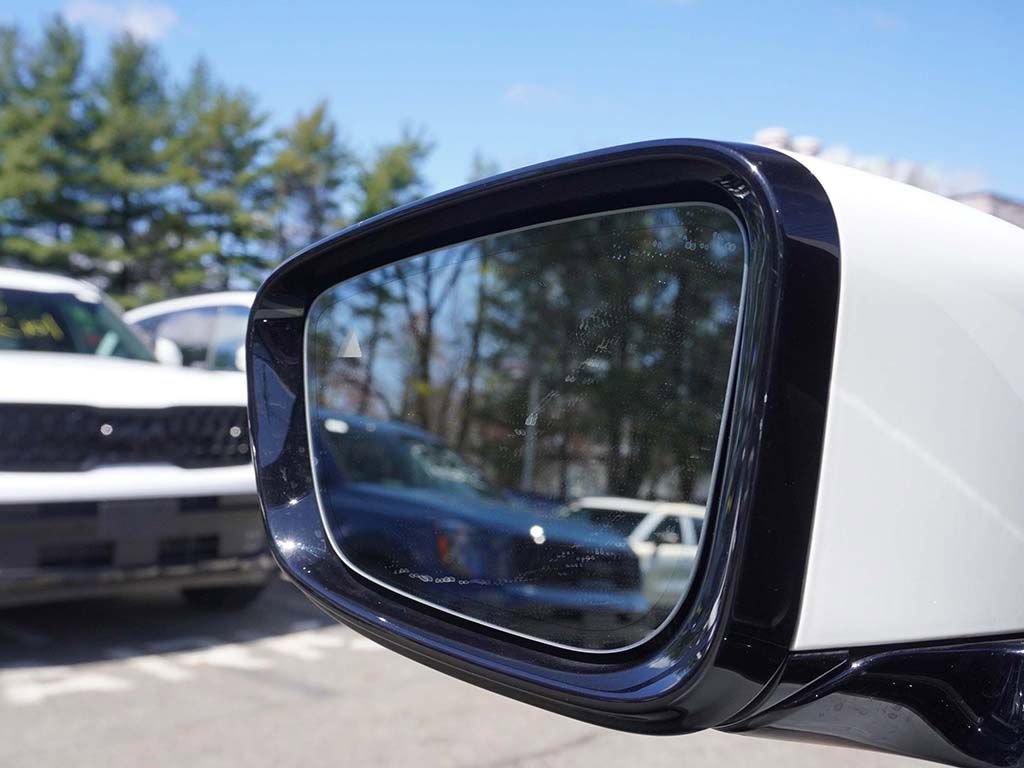 Used 2022 BMW 330i xDrive Sedan w/ Premium Package 2 image 35