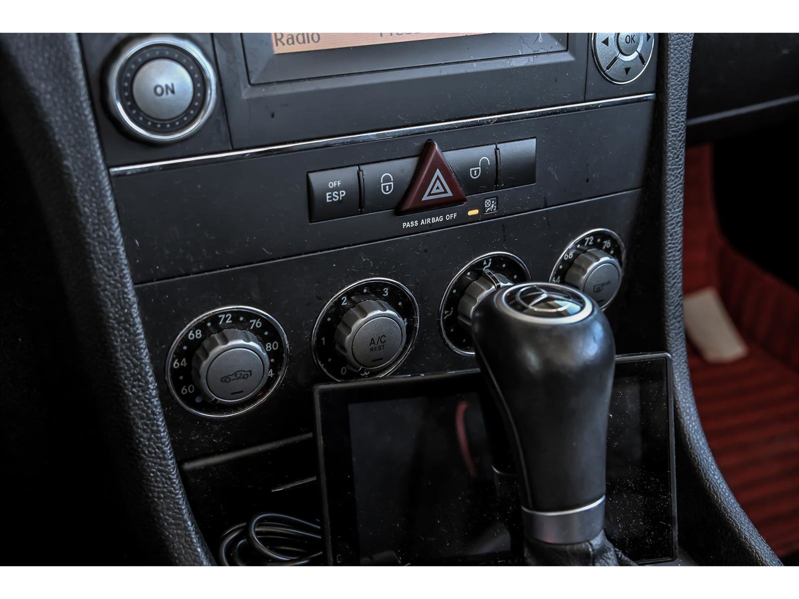 Used 2009 Mercedes-Benz SLK 300 image 18