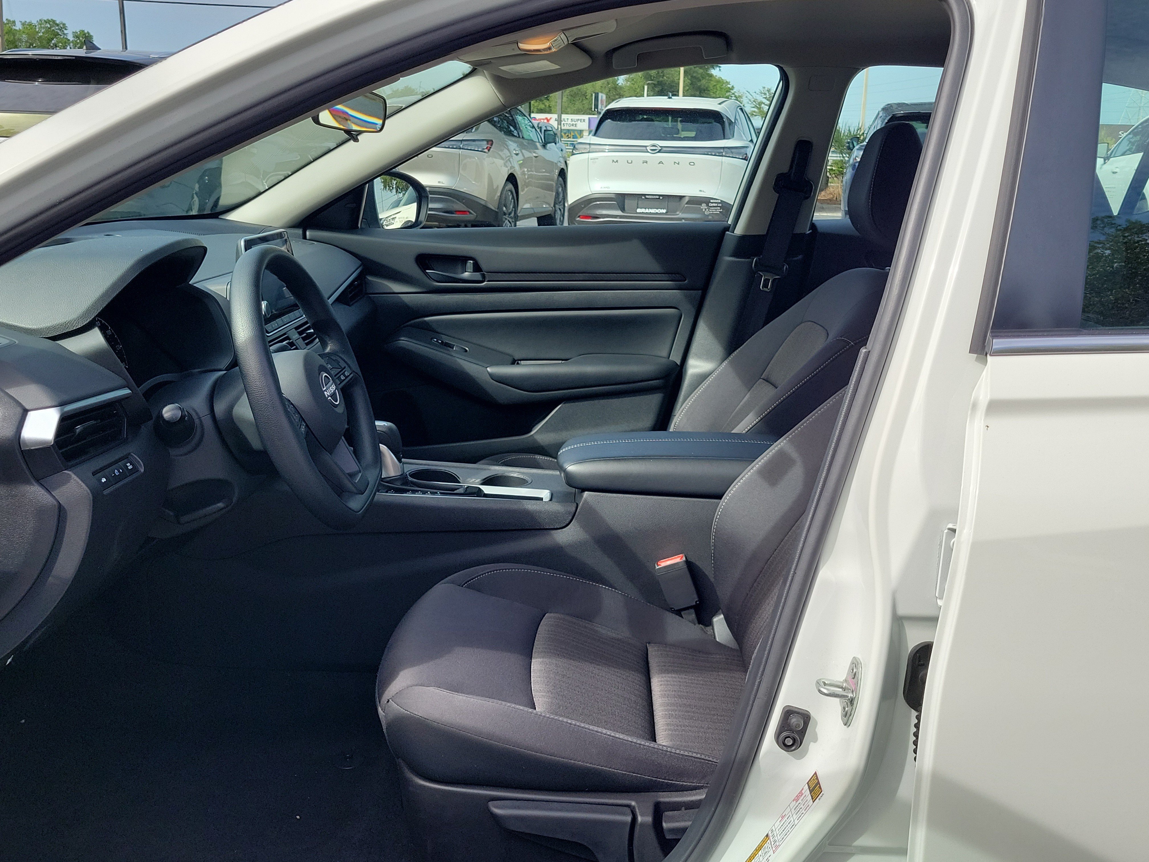 Certified 2025 Nissan Altima 2.5 S FWD image 18