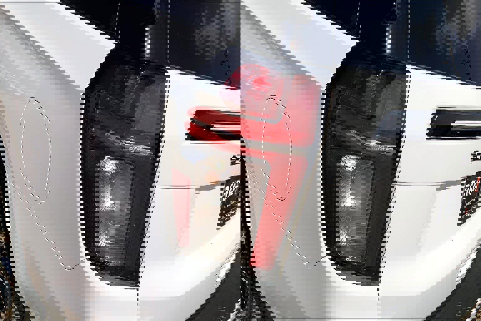 Used 2023 Chevrolet Suburban RST image 32