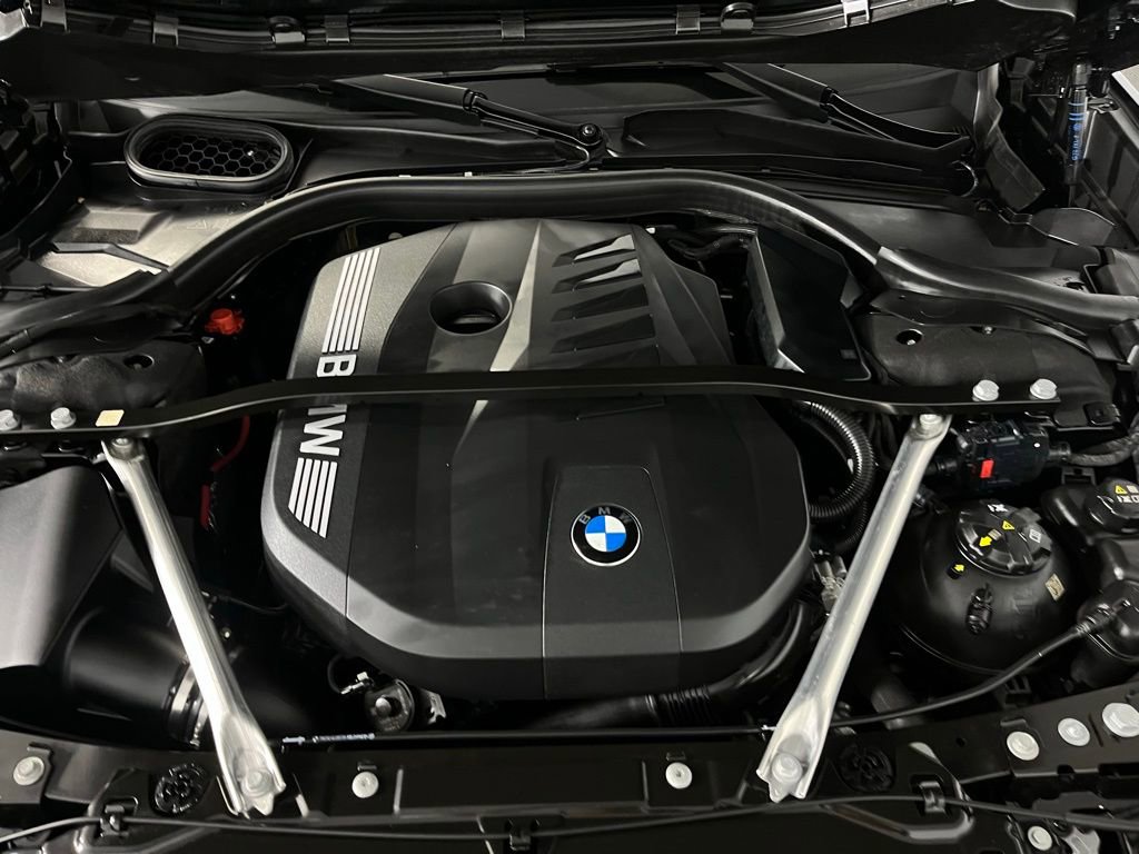 Used 2025 BMW 740i image 35