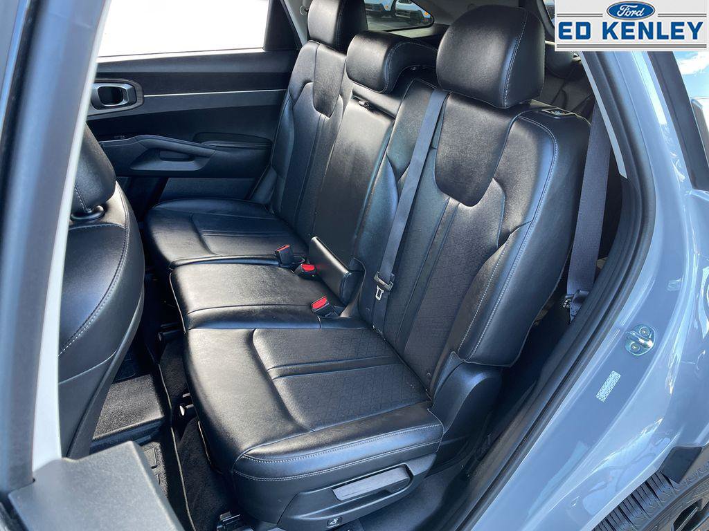 Used 2022 Kia Sorento S image 6