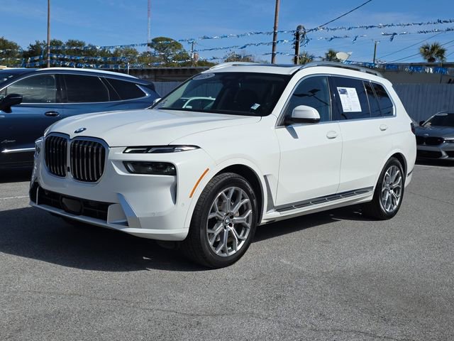Used 2025 BMW X7 xDrive40i image 8