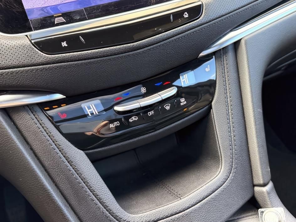 Certified 2025 Cadillac XT5 Premium Luxury image 22