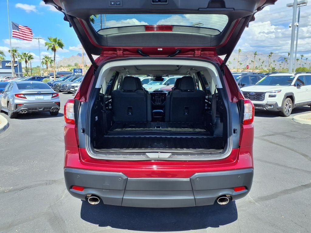 Used 2023 Subaru Ascent Onyx Edition Limited AWD/4WD image 16