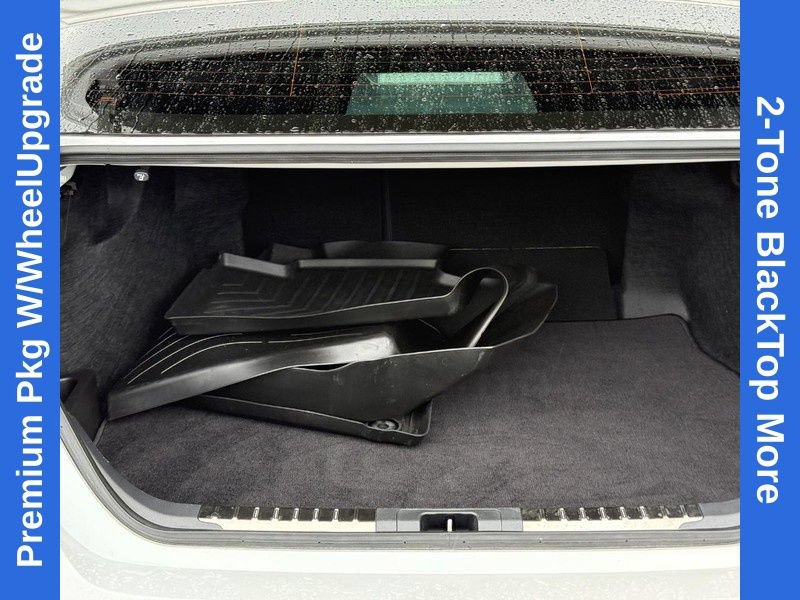 Used 2026 Toyota Camry XSE w/ Premium Package FWD image 9