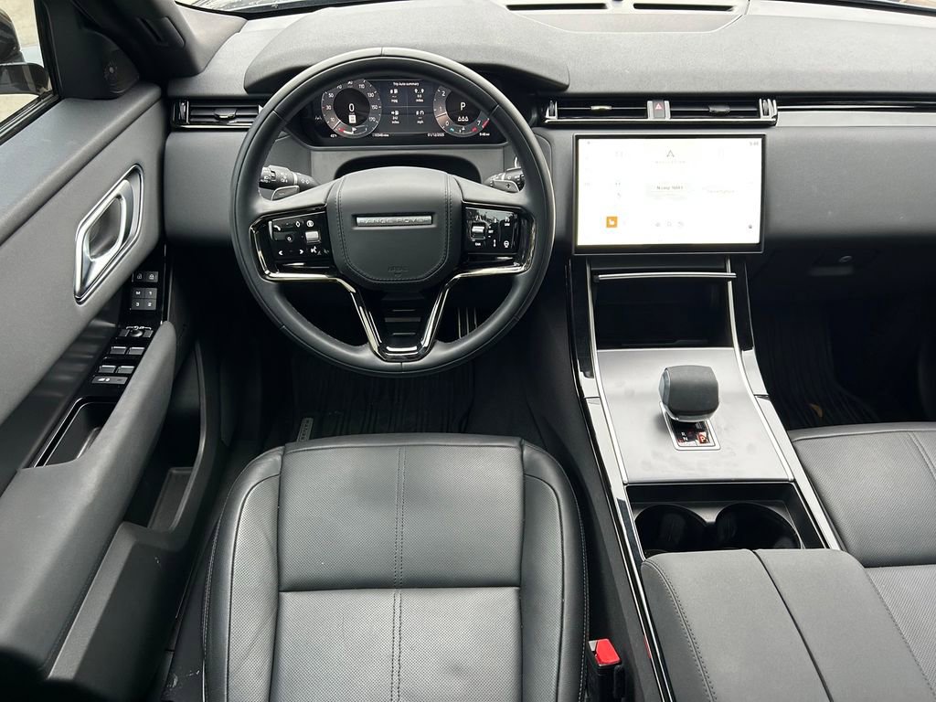 Used 2025 Land Rover Range Rover Velar Dynamic SE image 16