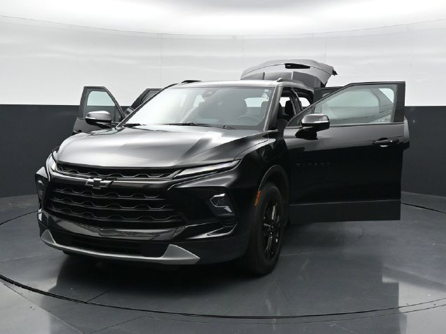 Used 2023 Chevrolet Blazer LT w/ Midnight/Sport Edition AWD/4WD image 45