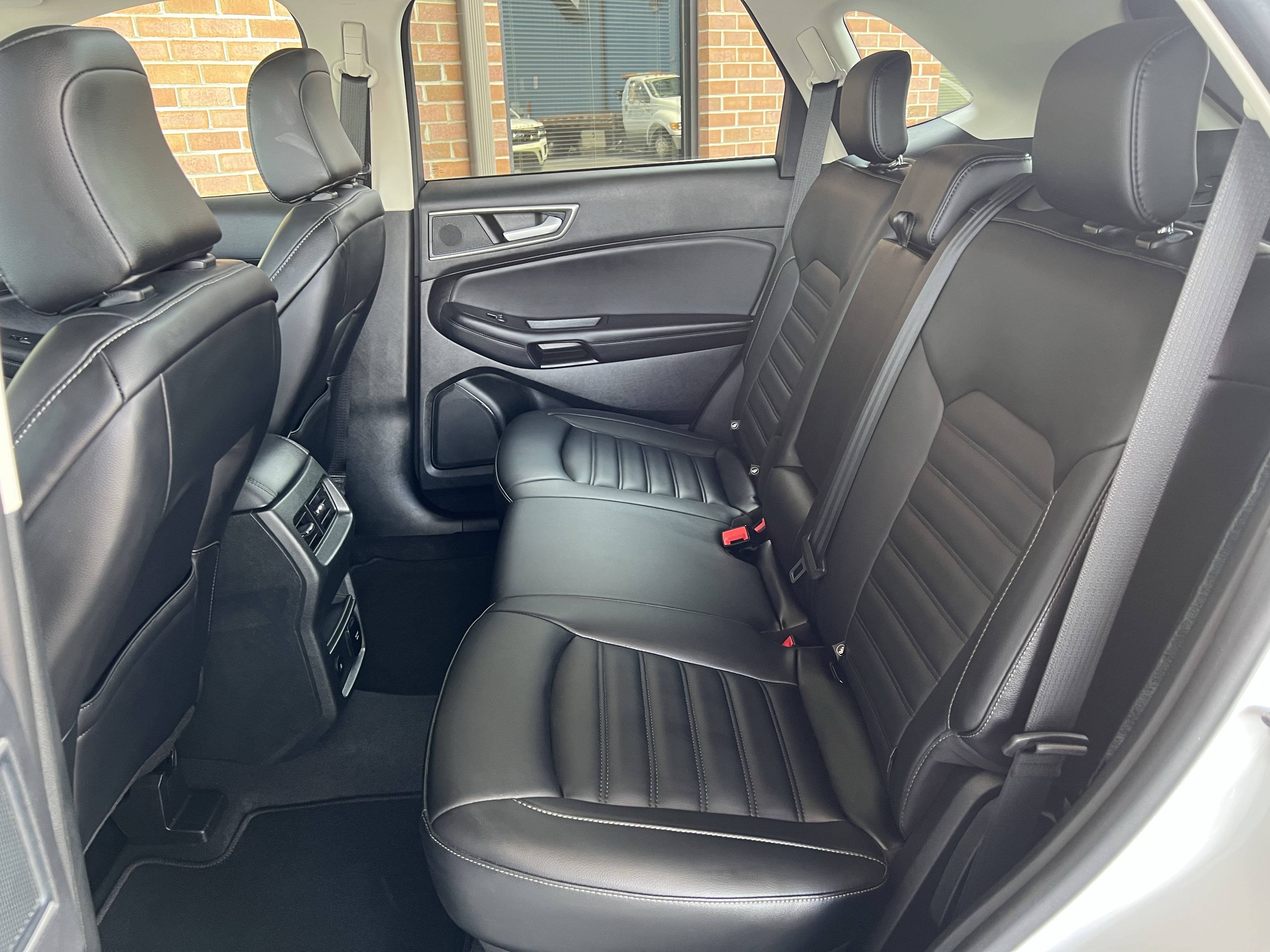 Used 2024 Ford Edge SEL w/ Convenience Package image 18